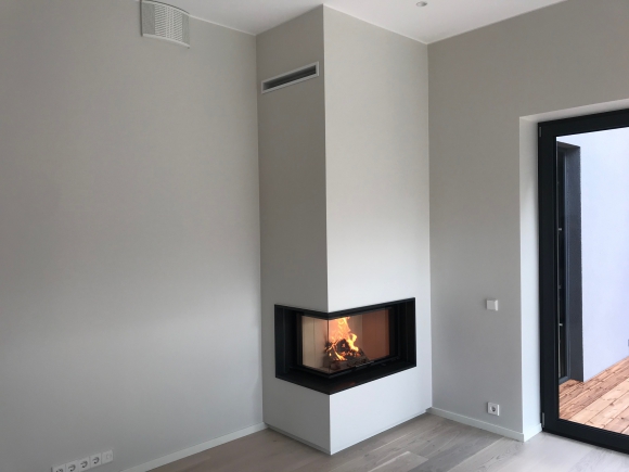 HEAT R/L 3g L 81.51.40.01(21) - narożny powietrzny wkład kominkowy z wysuwanymi drzwiczkami i giętą (łączoną) szybą